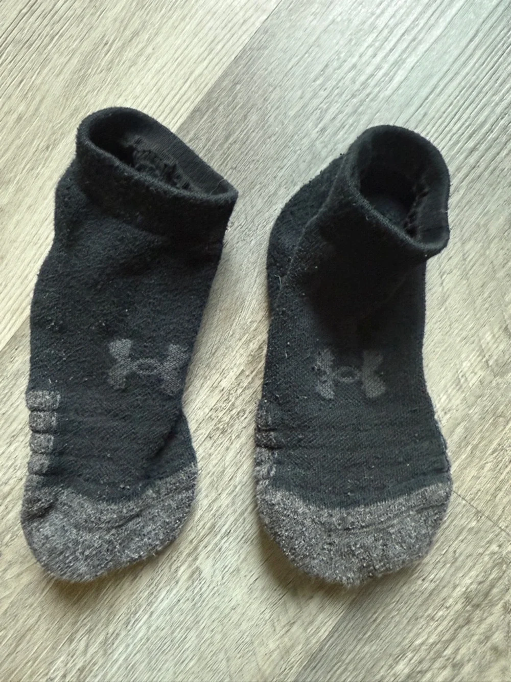 Under Armour Black Athletic Ankle Socks Dark Gray Toe Gym - Picture 3 of 8